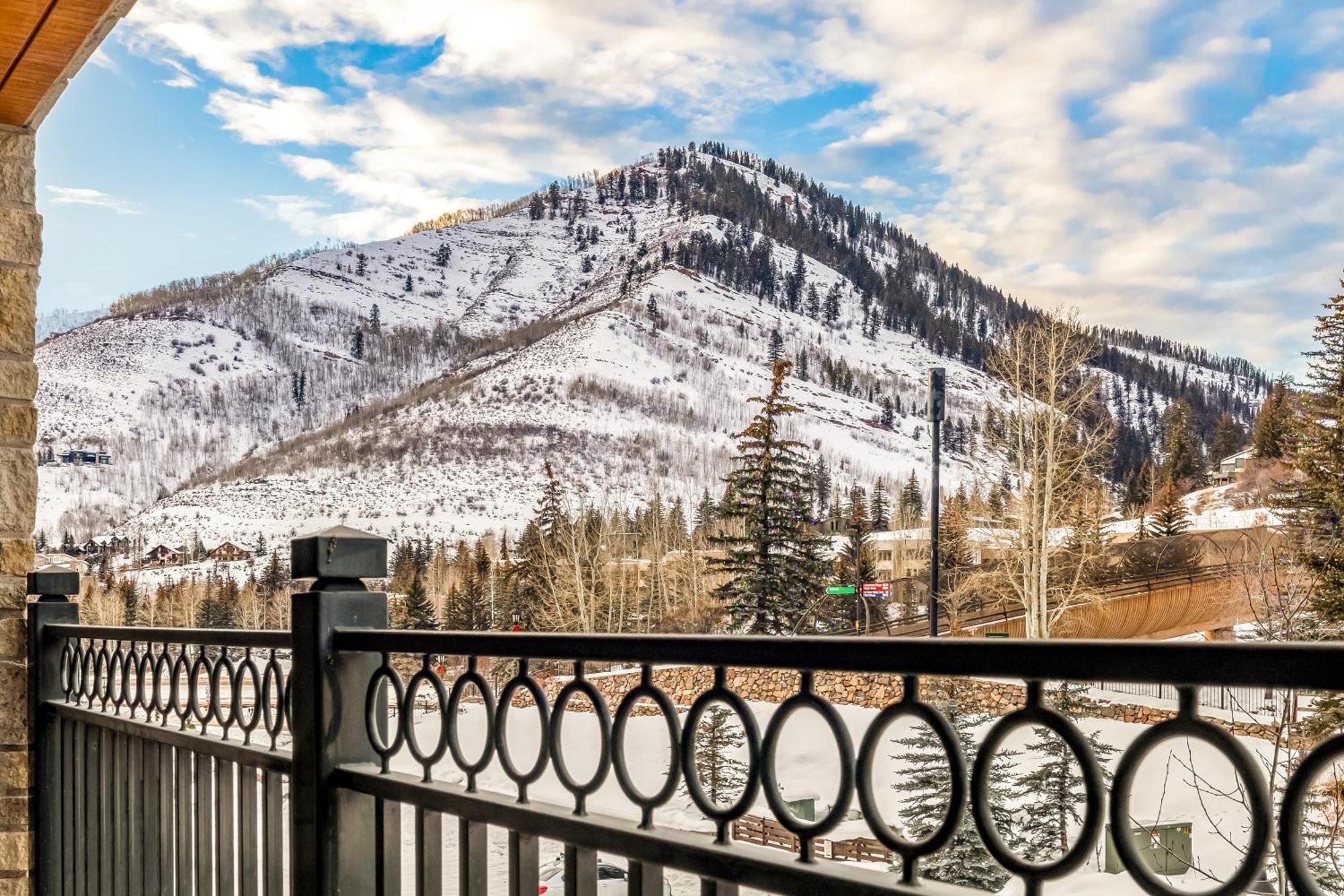 Spacious Luxury Unit At Lionshead Village In ベール エクステリア 写真
